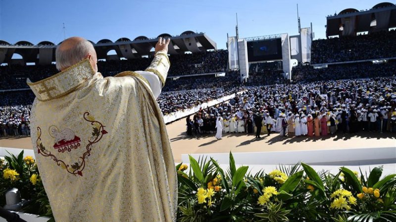 Holy Mass for the Visit of Pope Francis: ABU DHABI, 2019 - Brand Events